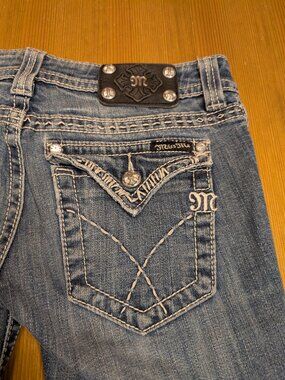 Miss Me Boot Cut Jeans JW5180B Womens Size 27 (Actual 29" x 33") Light Blue  GUC